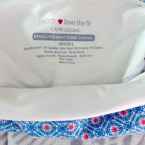 Intro “Love the Fit” Seamless Capri Legging Petite small - Picture 5 of 6